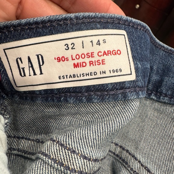Gap 90’s Loose Cargo Mid Rise Jeans - Picture 5 of 10